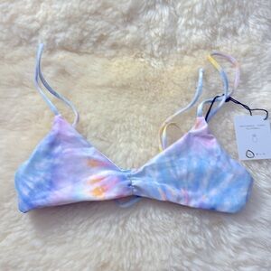XS NWT Skatie Light blue purple yellow tie dye bikini top